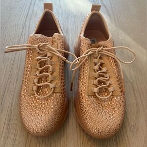 Steve Madden Motivated rhinestone sneakers blush pink rise gold women’s size 10